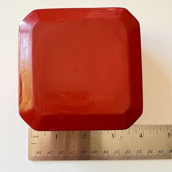 Chinese Carved Chrysanthemum Cinnabar Square Trinket Box - Picture 4 of 4